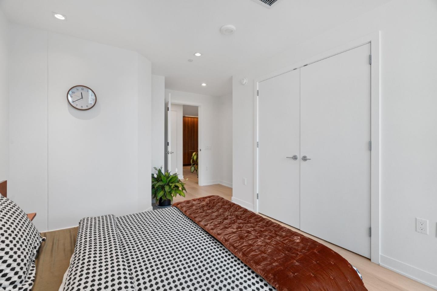Detail Gallery Image 30 of 51 For 280 Spear St 8j,  San Francisco,  CA 94105 - 2 Beds | 2 Baths