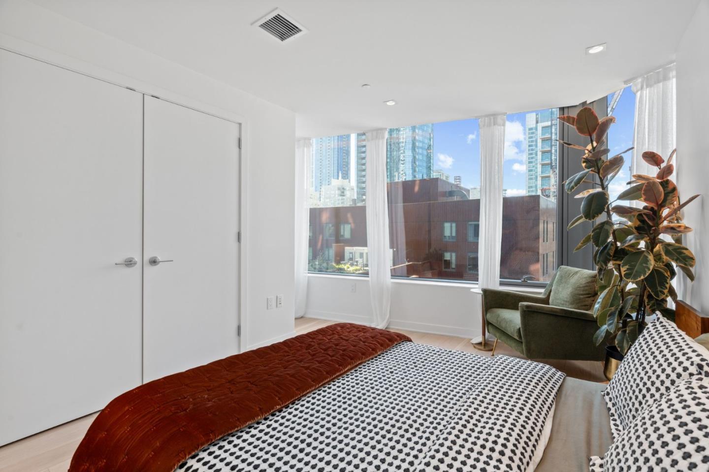 Detail Gallery Image 31 of 51 For 280 Spear St 8j,  San Francisco,  CA 94105 - 2 Beds | 2 Baths