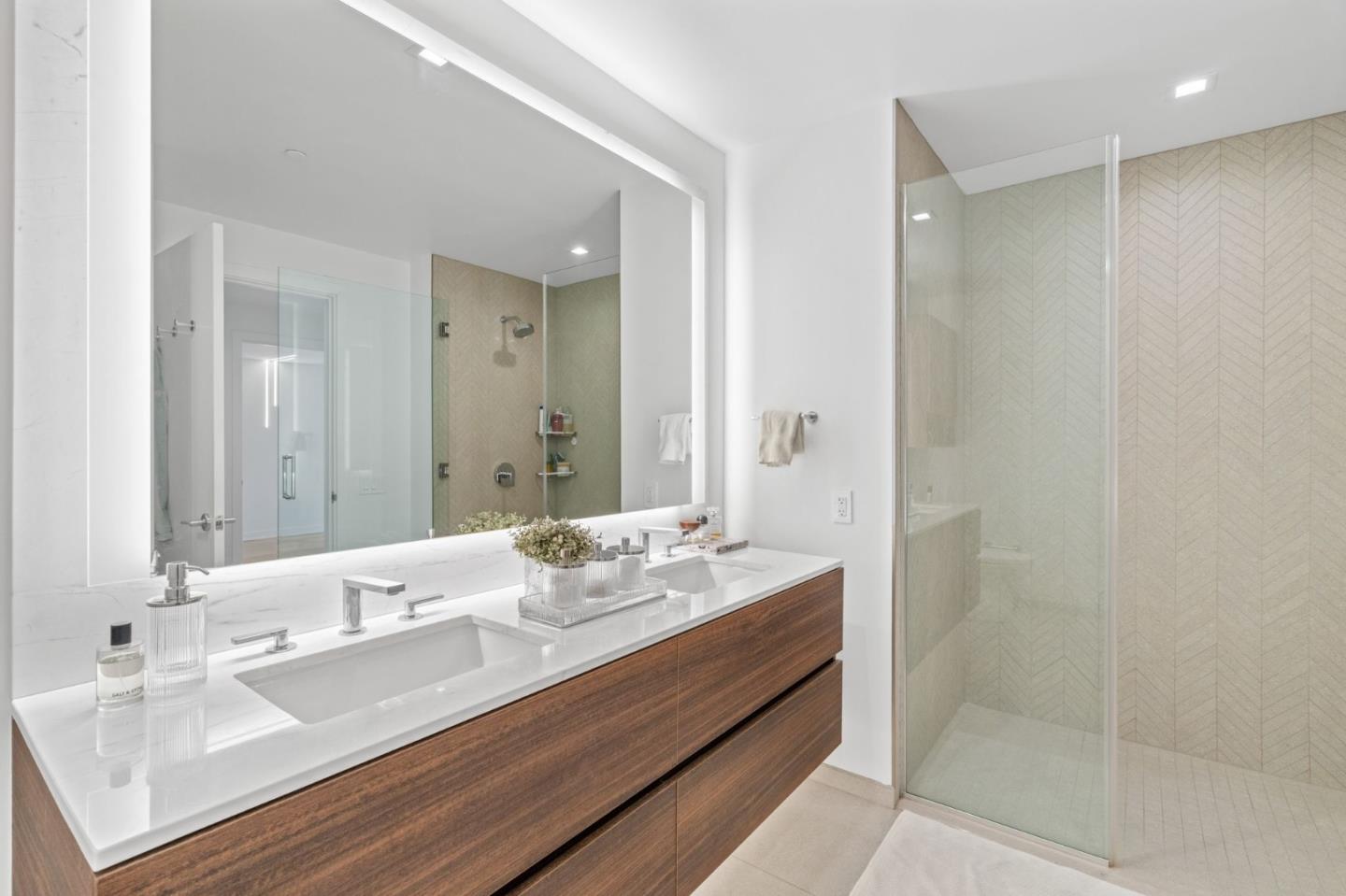 Detail Gallery Image 35 of 51 For 280 Spear St 8j,  San Francisco,  CA 94105 - 2 Beds | 2 Baths