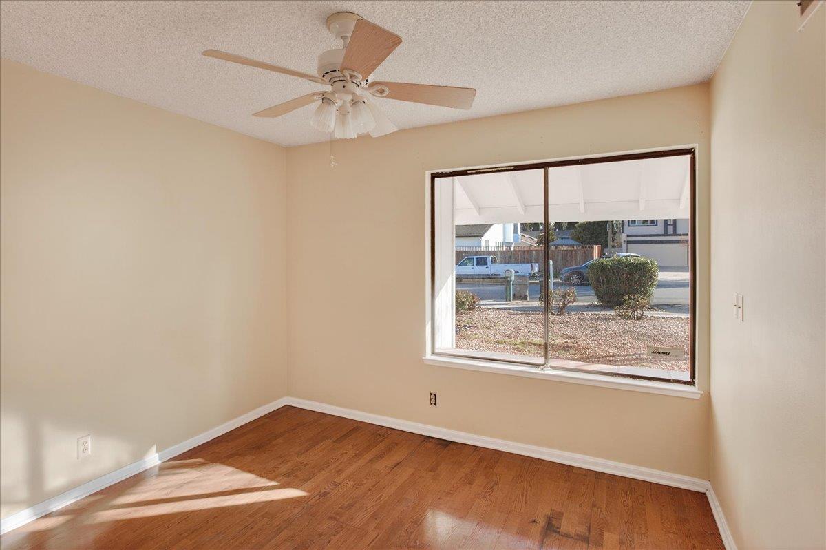 Detail Gallery Image 16 of 31 For 80 Cyclamen, San Jose,  CA 95111 - 3 Beds | 2 Baths