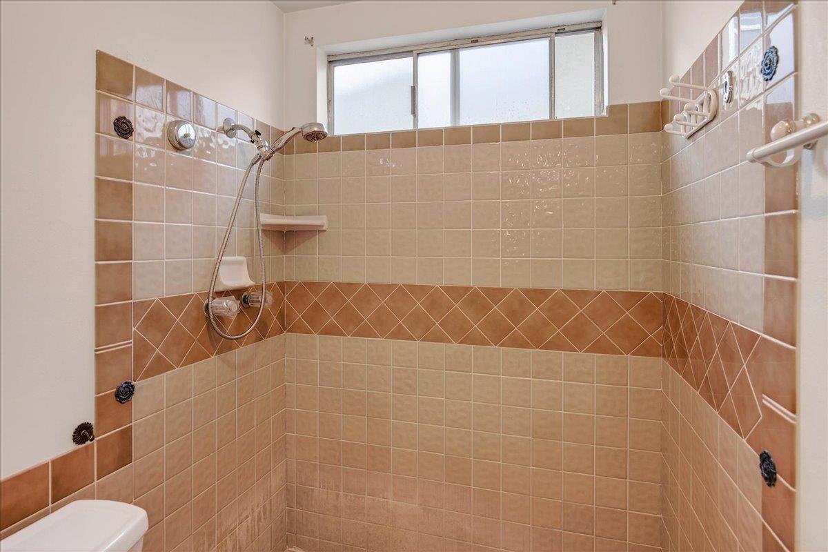 Detail Gallery Image 19 of 31 For 80 Cyclamen, San Jose,  CA 95111 - 3 Beds | 2 Baths