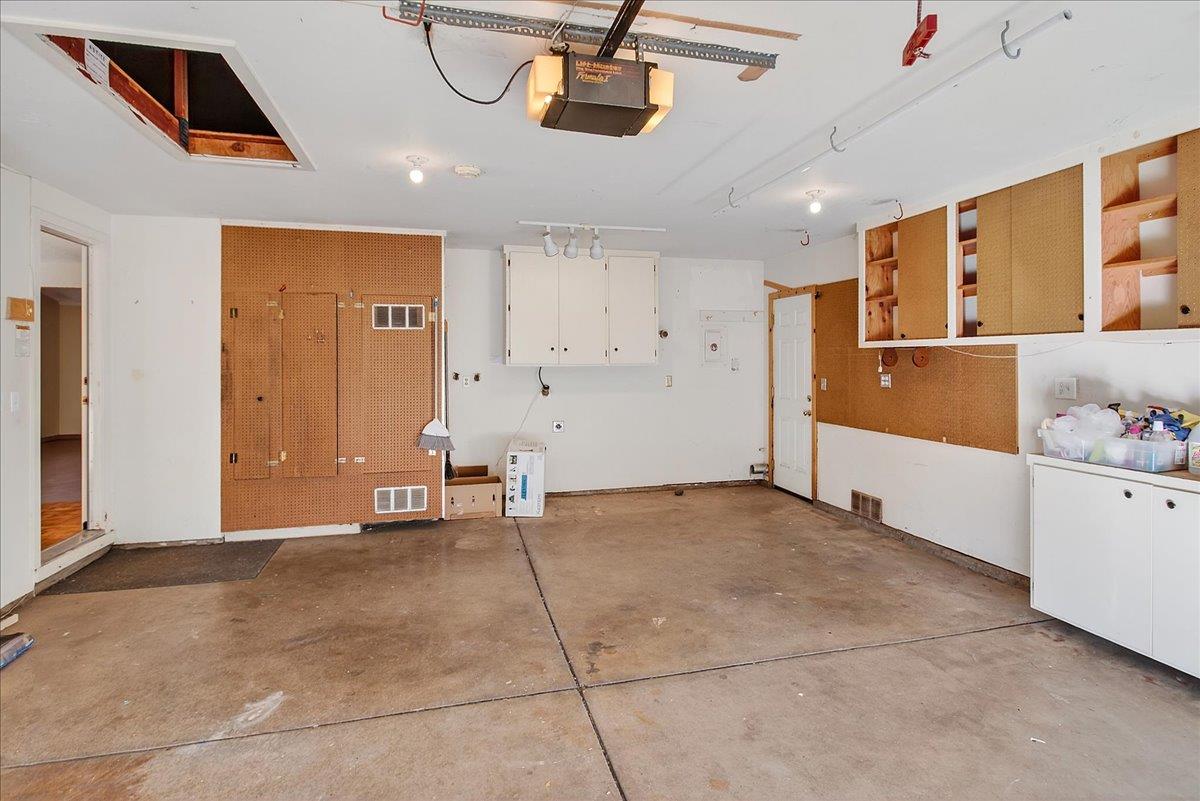 Detail Gallery Image 21 of 31 For 80 Cyclamen, San Jose,  CA 95111 - 3 Beds | 2 Baths