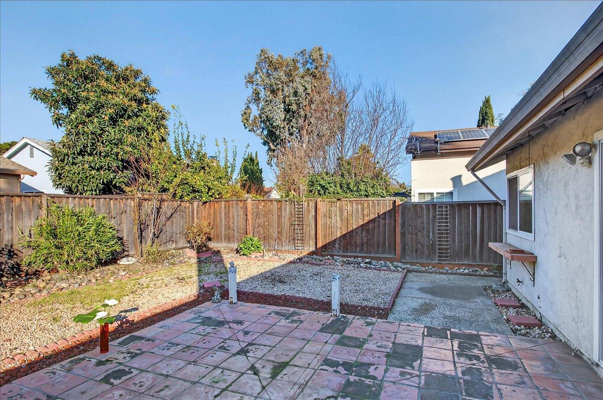 Detail Gallery Image 25 of 31 For 80 Cyclamen, San Jose,  CA 95111 - 3 Beds | 2 Baths