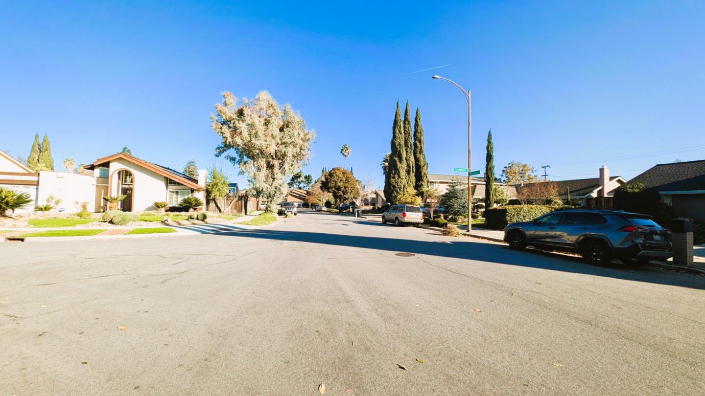 Detail Gallery Image 31 of 31 For 80 Cyclamen, San Jose,  CA 95111 - 3 Beds | 2 Baths