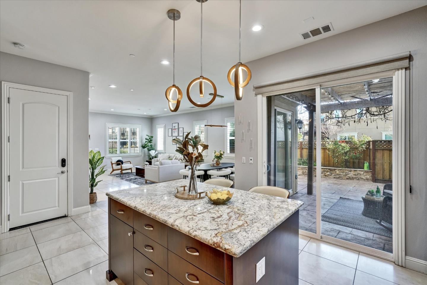 Detail Gallery Image 9 of 38 For 306 Goldfield Pl, San Ramon,  CA 94582 - 4 Beds | 3 Baths