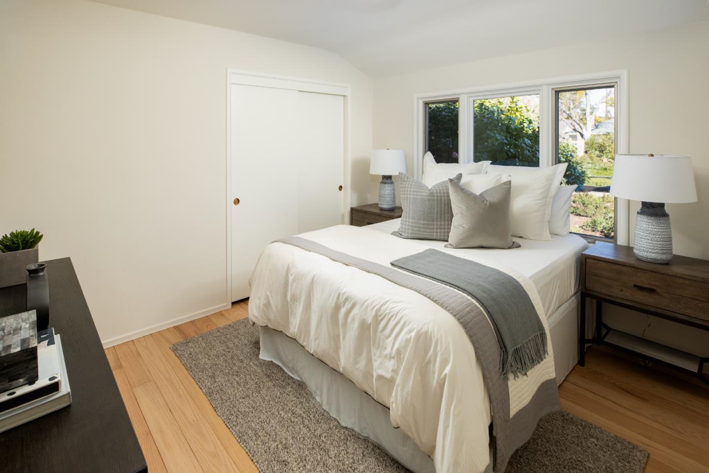 Detail Gallery Image 13 of 26 For 1011 Tulane Dr, Mountain View,  CA 94040 - 4 Beds | 3/1 Baths