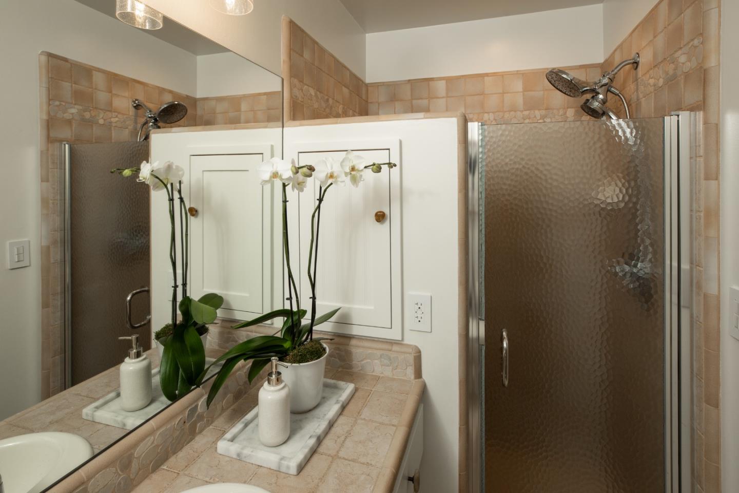 Detail Gallery Image 17 of 26 For 1011 Tulane Dr, Mountain View,  CA 94040 - 4 Beds | 3/1 Baths
