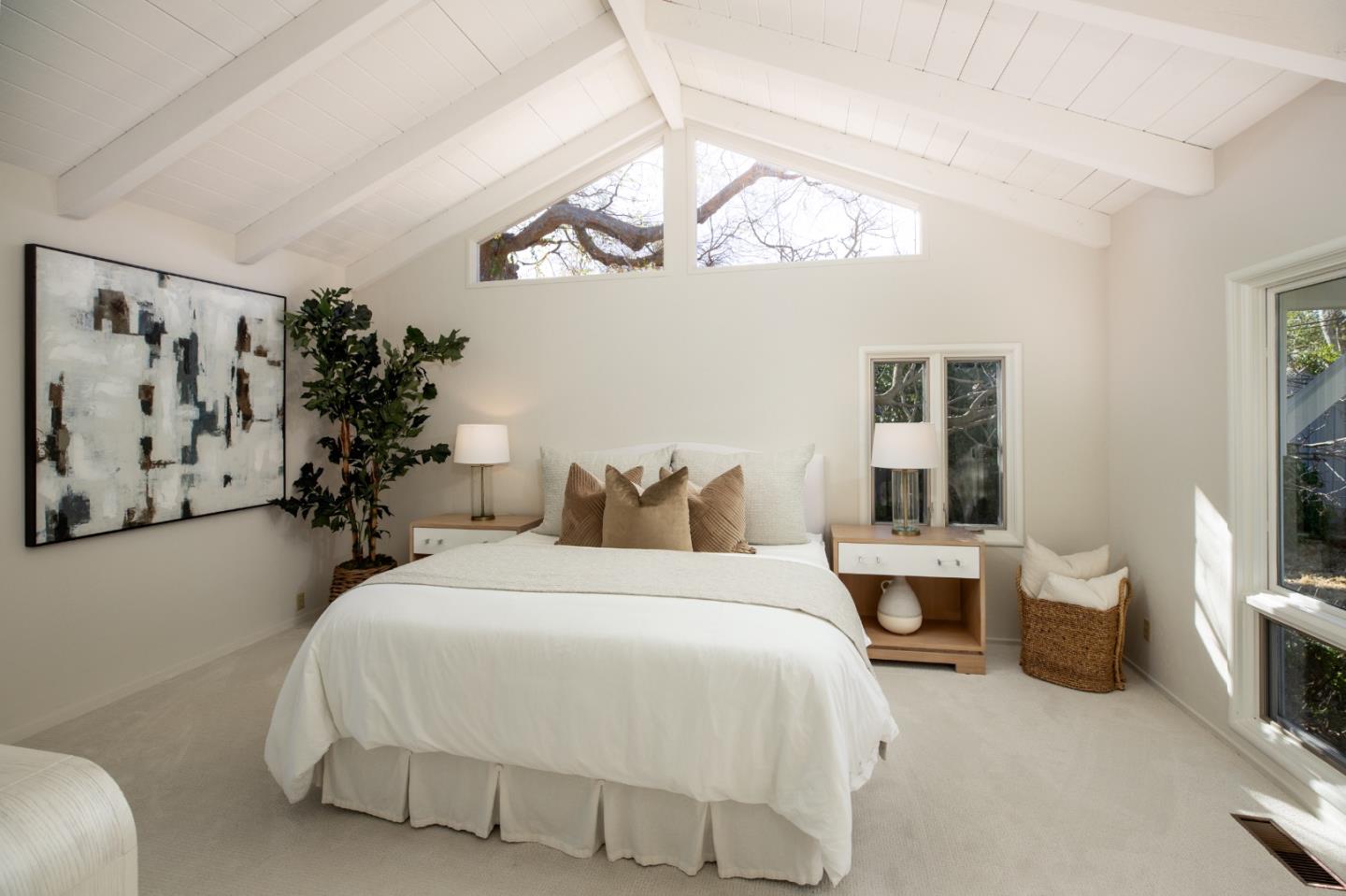 Detail Gallery Image 18 of 26 For 1011 Tulane Dr, Mountain View,  CA 94040 - 4 Beds | 3/1 Baths