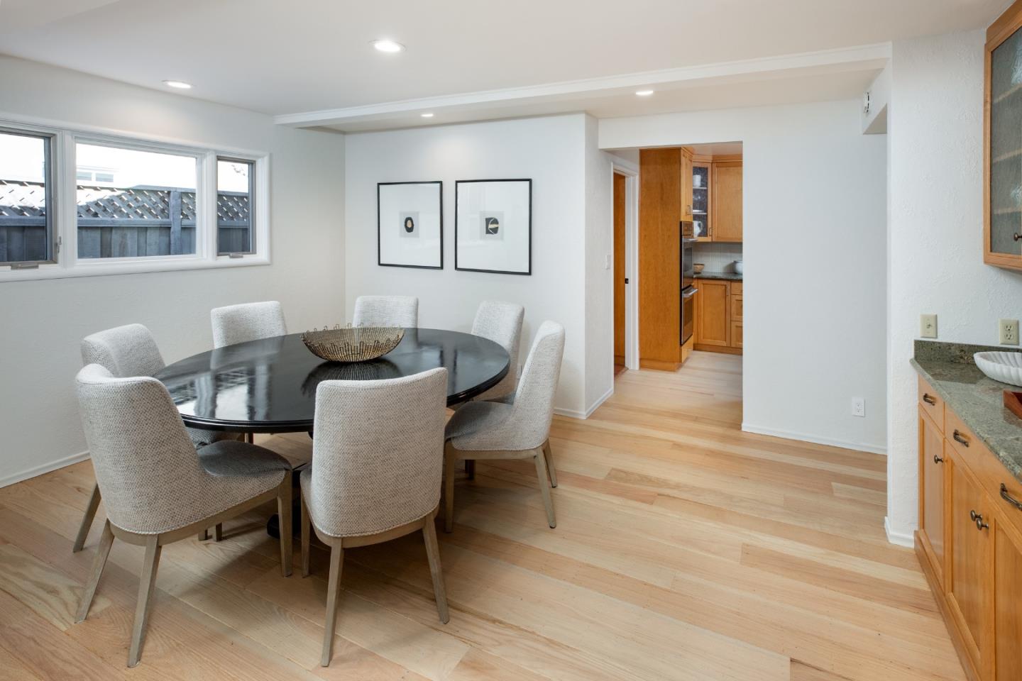 Detail Gallery Image 6 of 26 For 1011 Tulane Dr, Mountain View,  CA 94040 - 4 Beds | 3/1 Baths