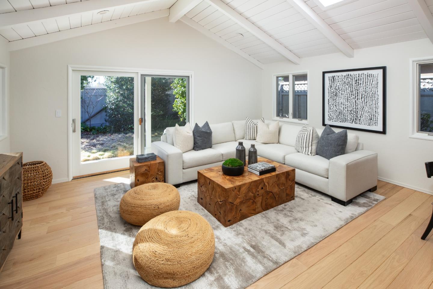 Detail Gallery Image 7 of 26 For 1011 Tulane Dr, Mountain View,  CA 94040 - 4 Beds | 3/1 Baths