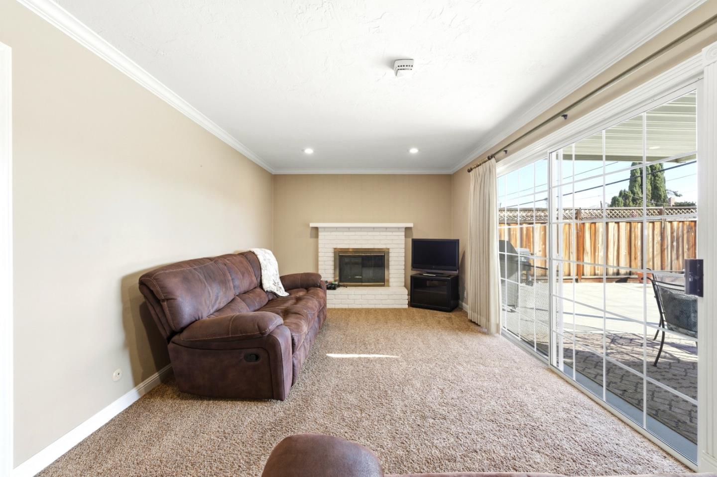 Detail Gallery Image 12 of 30 For 5932 Chesbro Ave, San Jose,  CA 95123 - 4 Beds | 2 Baths