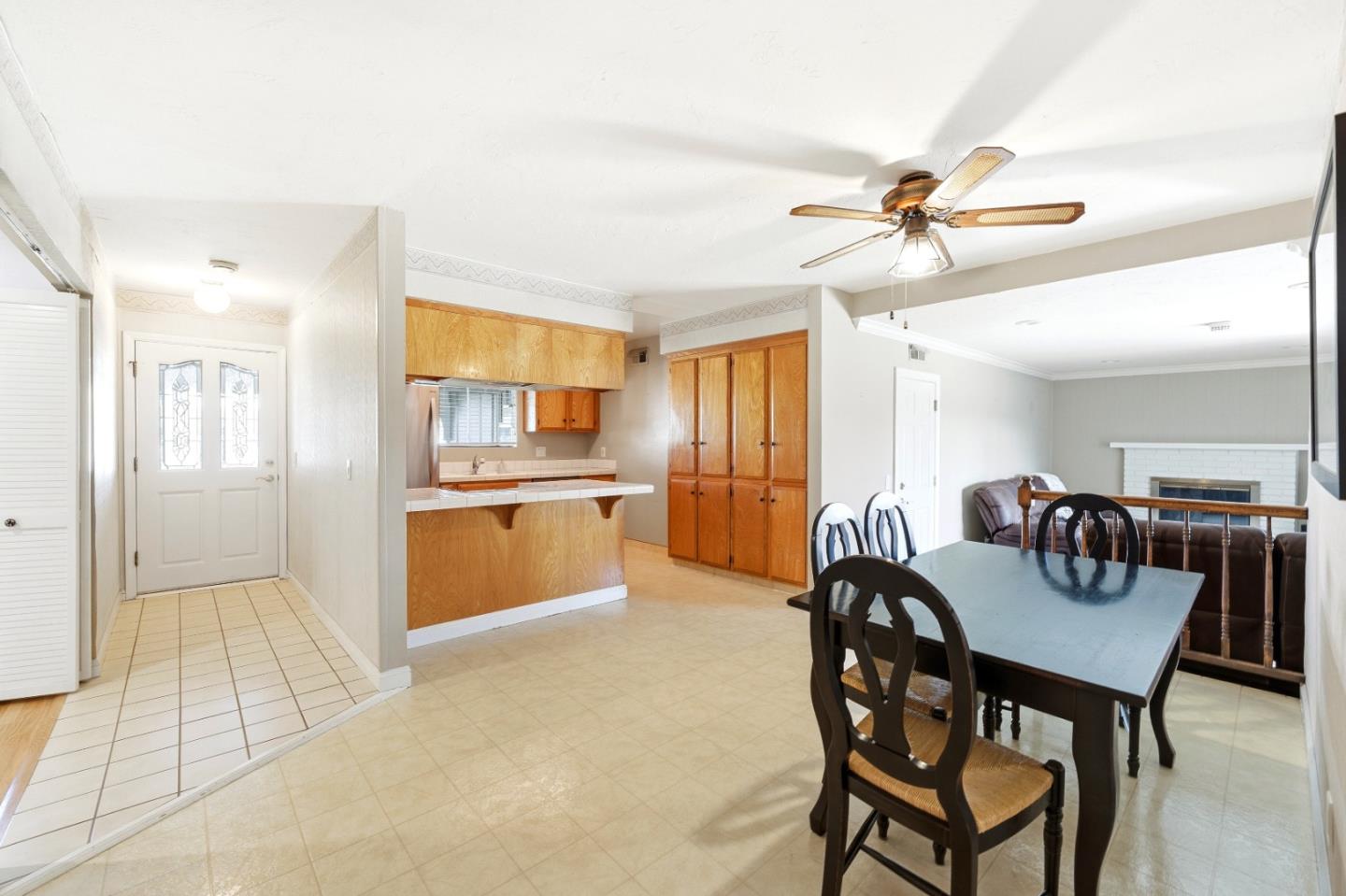 Detail Gallery Image 5 of 30 For 5932 Chesbro Ave, San Jose,  CA 95123 - 4 Beds | 2 Baths