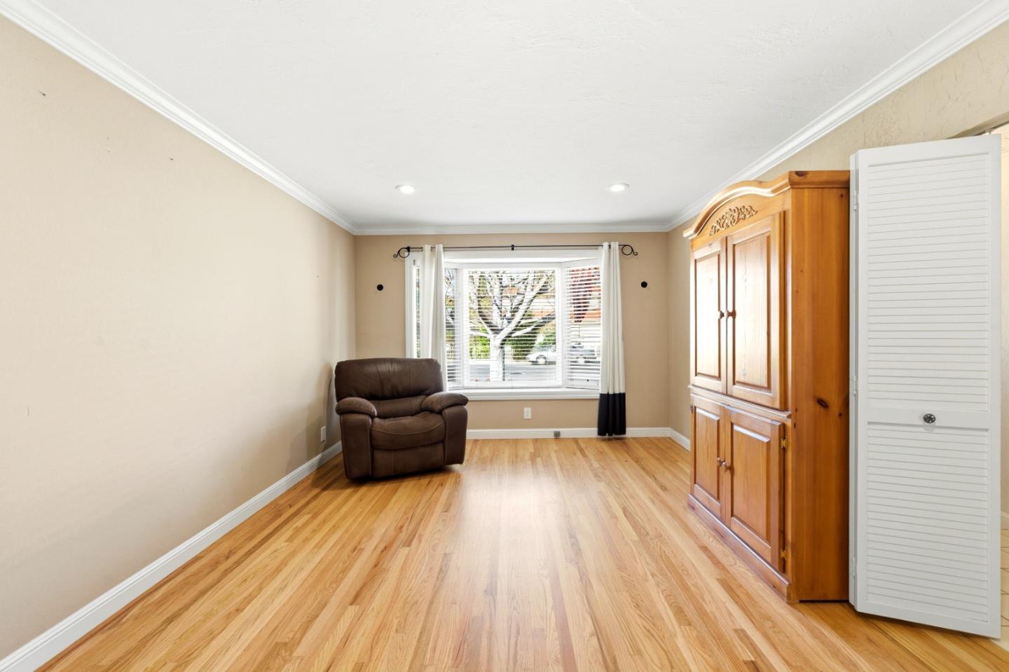 Detail Gallery Image 7 of 30 For 5932 Chesbro Ave, San Jose,  CA 95123 - 4 Beds | 2 Baths