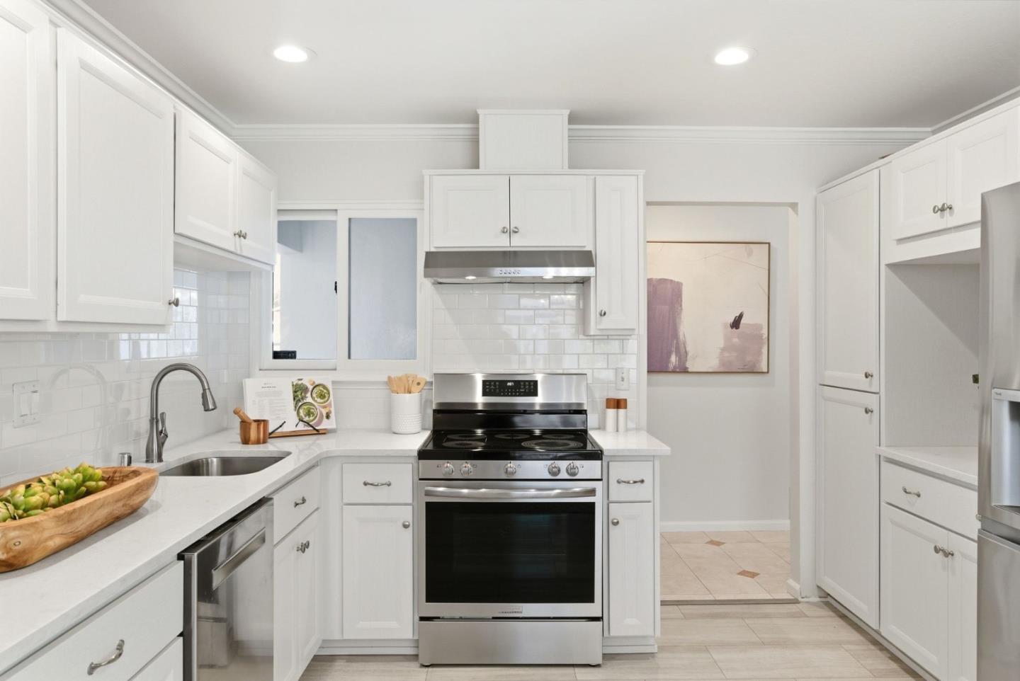 Detail Gallery Image 11 of 73 For 2330 Maximilian Dr, Campbell,  CA 95008 - 3 Beds | 2 Baths