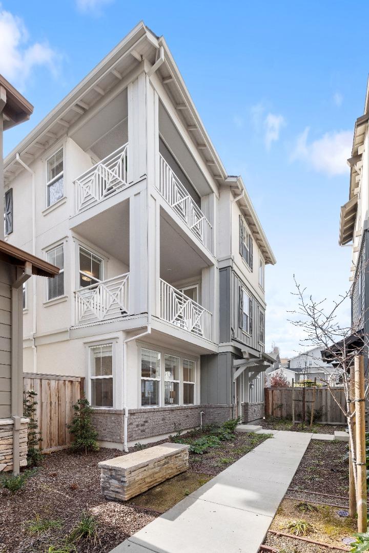 Detail Gallery Image 27 of 96 For 37599 Sand Drift Rd, Newark,  CA 94560 - 4 Beds | 3/1 Baths