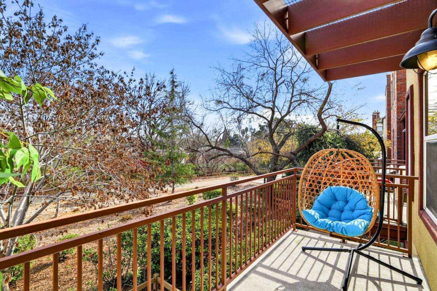 Detail Gallery Image 13 of 38 For 846 Font Ter, San Jose,  CA 95126 - 3 Beds | 3 Baths