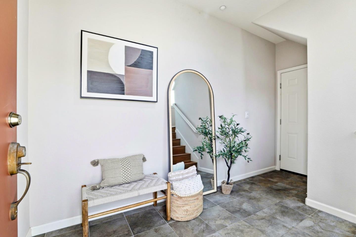 Detail Gallery Image 3 of 38 For 846 Font Ter, San Jose,  CA 95126 - 3 Beds | 3 Baths