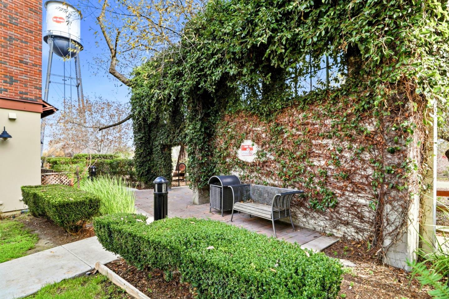 Detail Gallery Image 30 of 38 For 846 Font Ter, San Jose,  CA 95126 - 3 Beds | 3 Baths