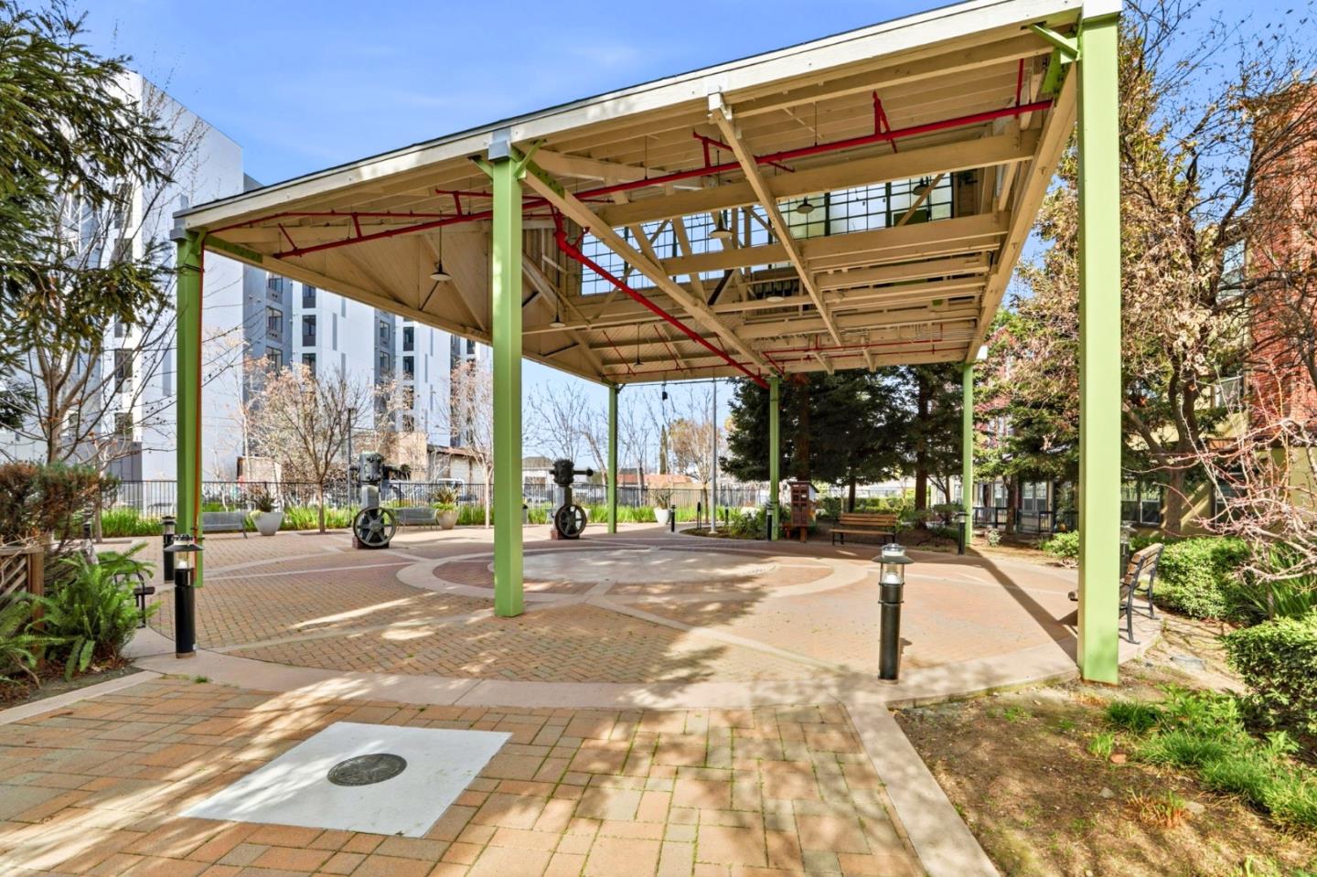 Detail Gallery Image 32 of 38 For 846 Font Ter, San Jose,  CA 95126 - 3 Beds | 3 Baths