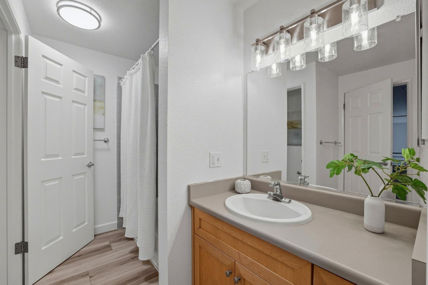 Detail Gallery Image 22 of 42 For 400 N 1st St #111,  San Jose,  CA 95112 - 1 Beds | 1/1 Baths