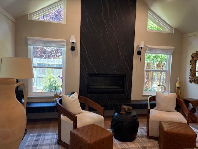 Detail Gallery Image 5 of 19 For 138 Nissen Rd #1,  Salinas,  CA 93901 - 3 Beds | 2 Baths