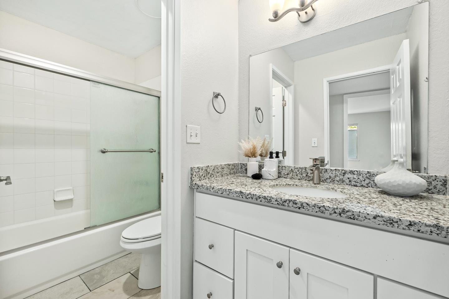 Detail Gallery Image 13 of 46 For 310 Tradewinds #8,  San Jose,  CA 95123 - 3 Beds | 2 Baths