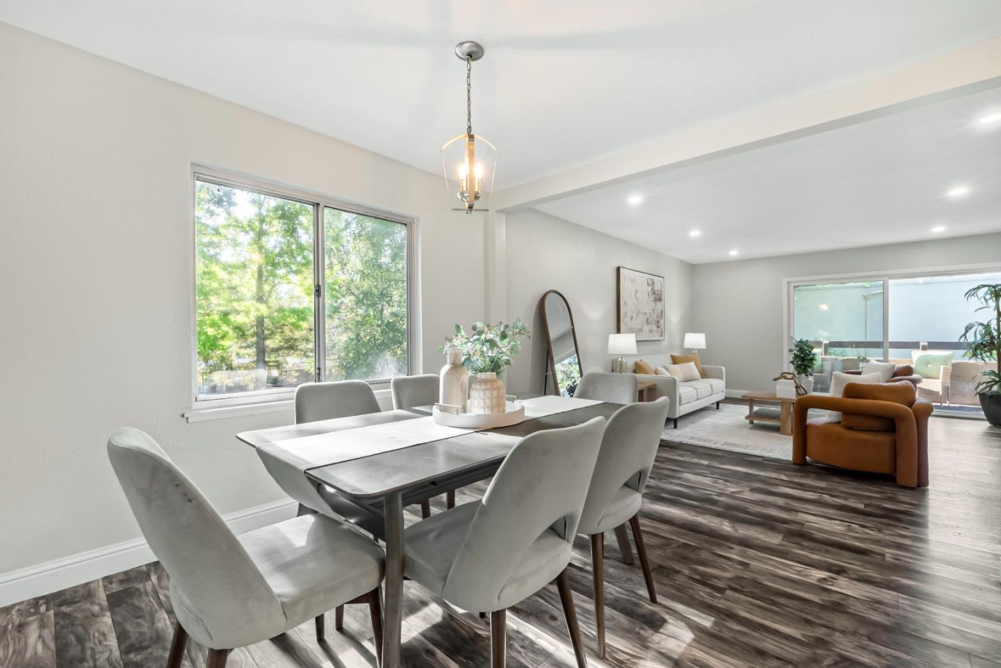 Detail Gallery Image 6 of 46 For 310 Tradewinds #8,  San Jose,  CA 95123 - 3 Beds | 2 Baths