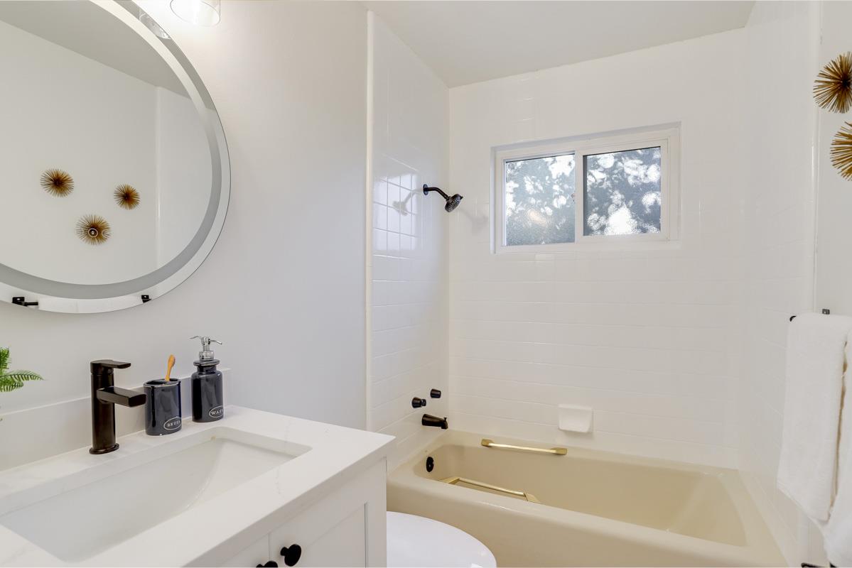 Detail Gallery Image 21 of 33 For 3499 Saint Marys Pl, Santa Clara,  CA 95051 - 4 Beds | 2 Baths