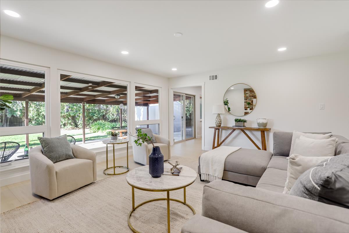 Detail Gallery Image 6 of 33 For 3499 Saint Marys Pl, Santa Clara,  CA 95051 - 4 Beds | 2 Baths