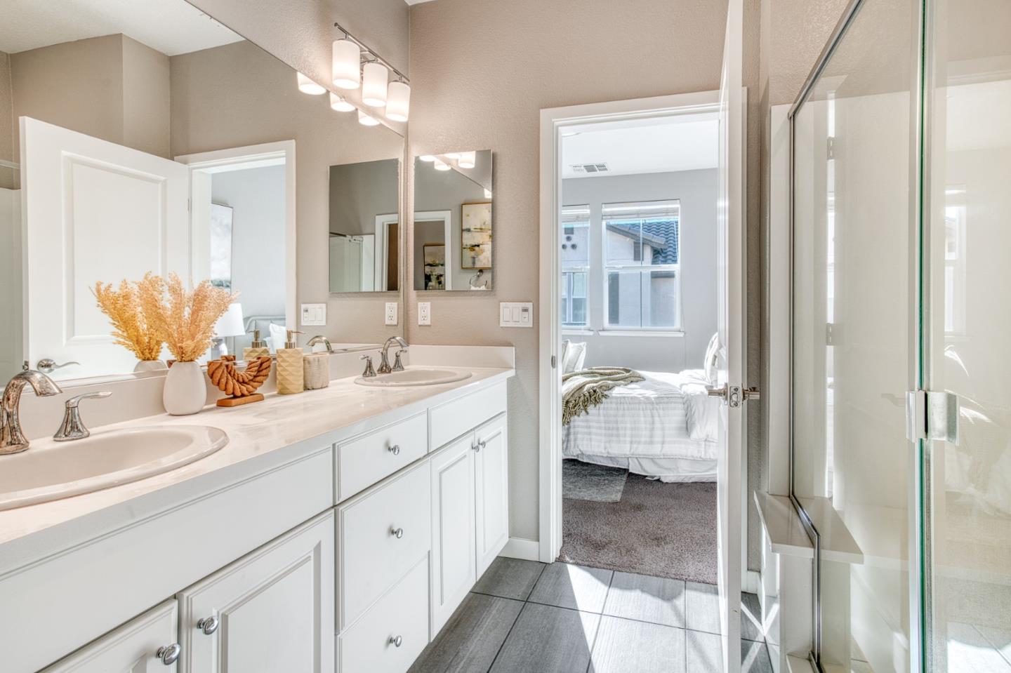 Detail Gallery Image 12 of 37 For 1577 Pratt Pl, Santa Clara,  CA 95050 - 3 Beds | 2/1 Baths