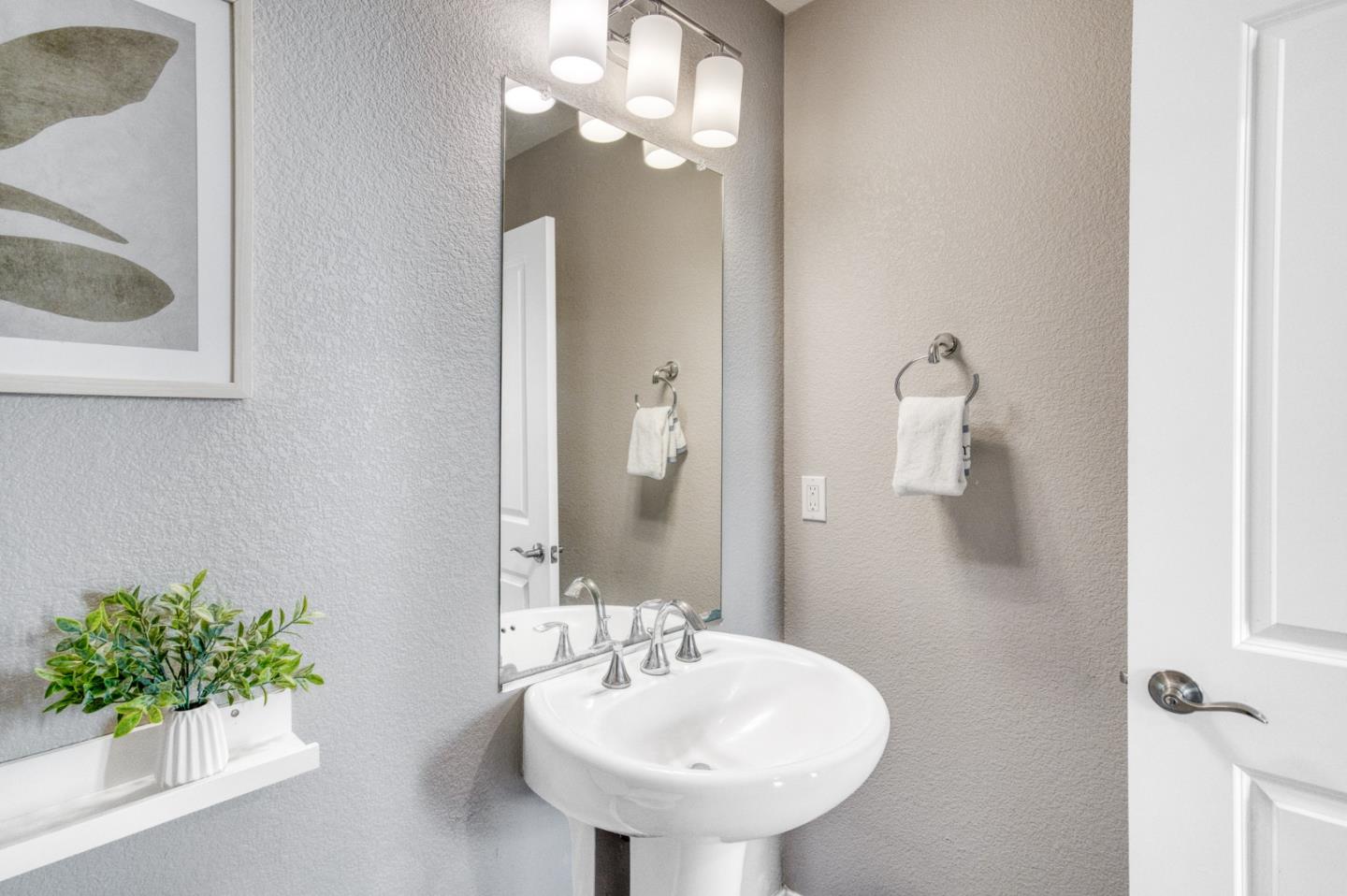 Detail Gallery Image 24 of 37 For 1577 Pratt Pl, Santa Clara,  CA 95050 - 3 Beds | 2/1 Baths