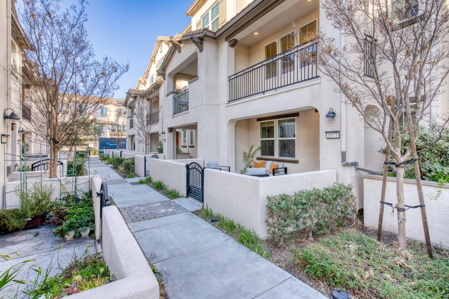 Detail Gallery Image 31 of 37 For 1577 Pratt Pl, Santa Clara,  CA 95050 - 3 Beds | 2/1 Baths