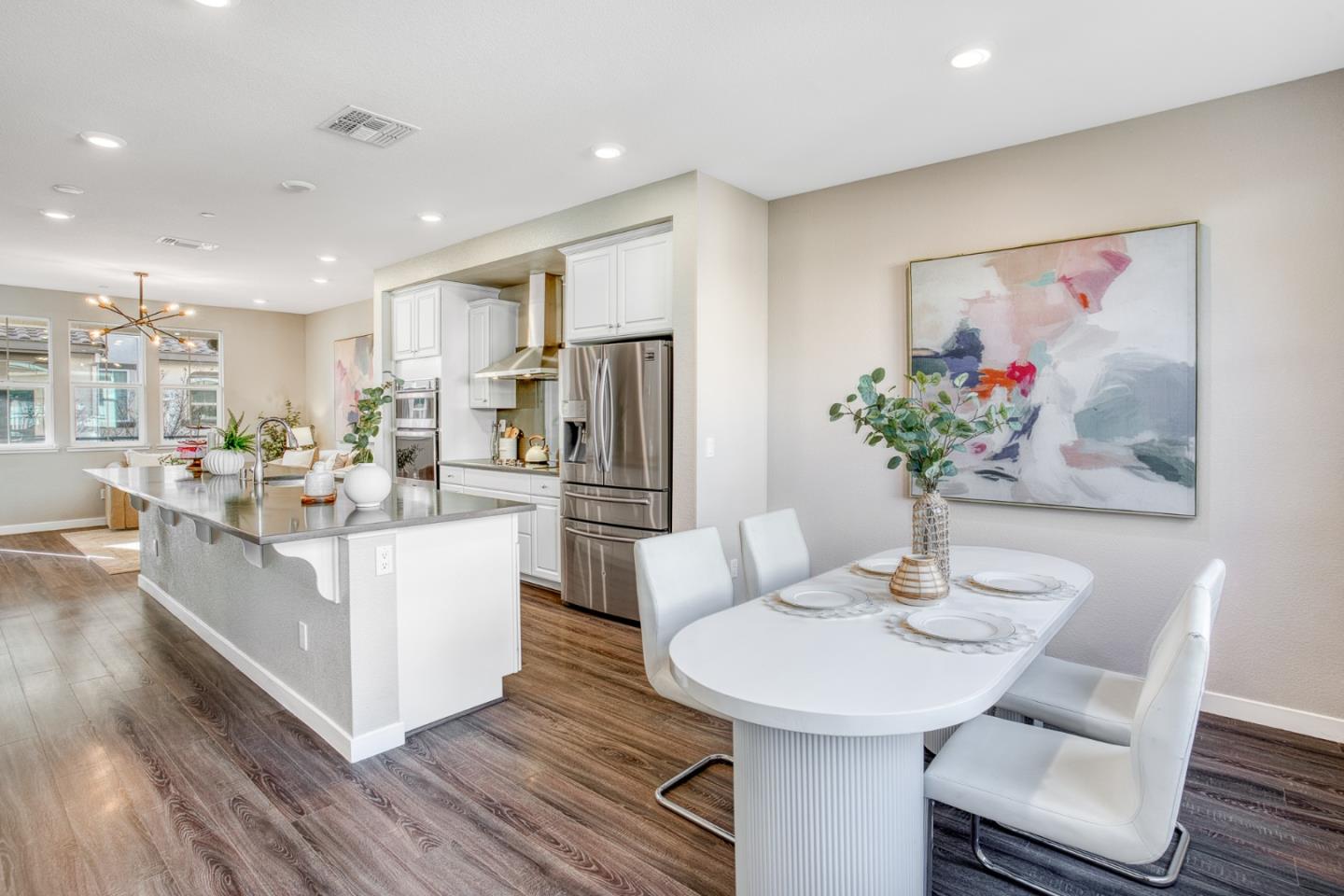 Detail Gallery Image 4 of 37 For 1577 Pratt Pl, Santa Clara,  CA 95050 - 3 Beds | 2/1 Baths