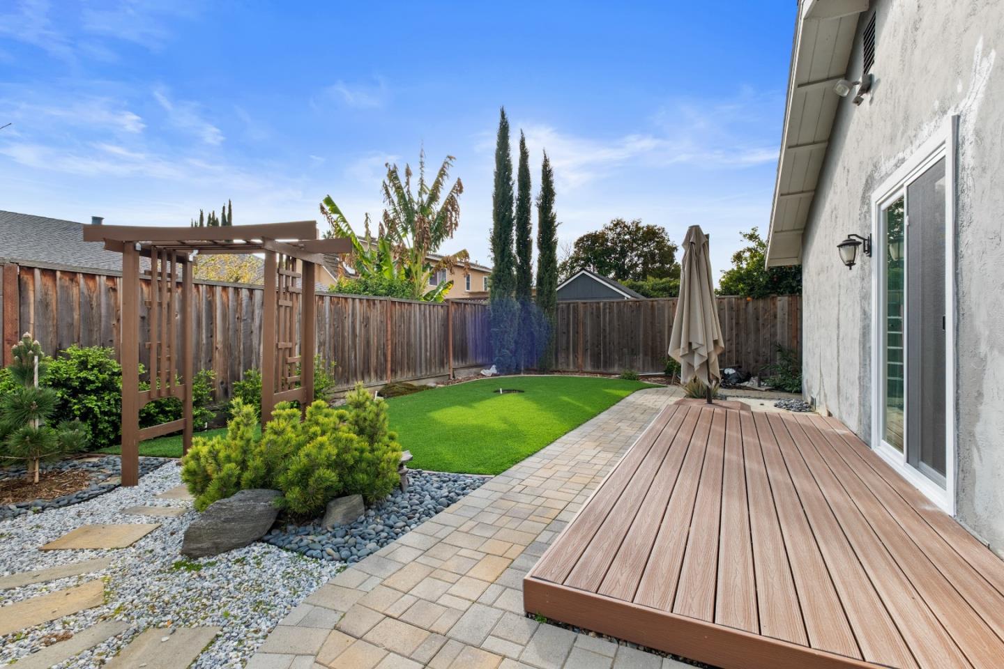 Detail Gallery Image 12 of 56 For 322 El Portal Way, San Jose,  CA 95119 - 4 Beds | 2 Baths