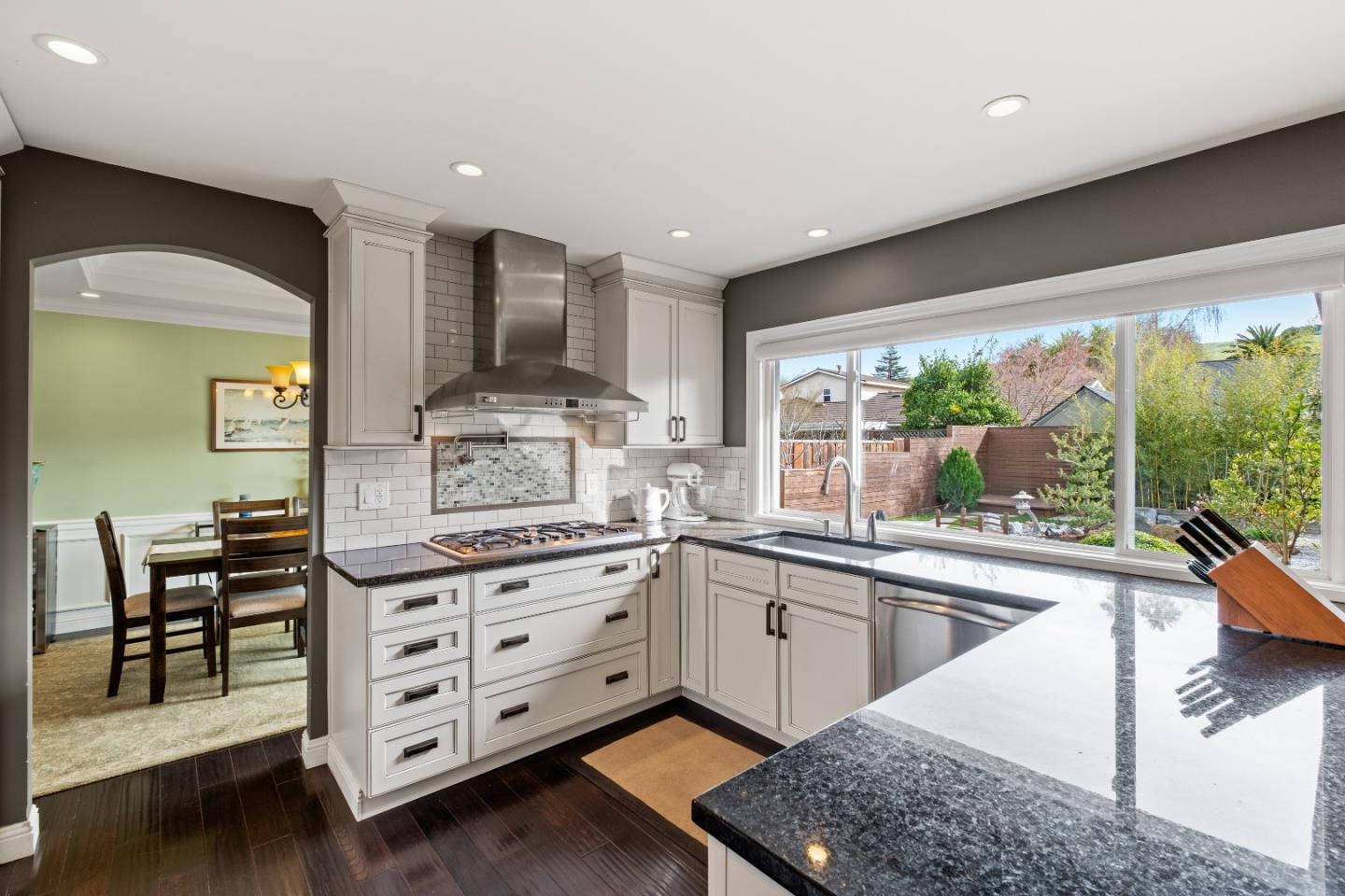 Detail Gallery Image 23 of 56 For 322 El Portal Way, San Jose,  CA 95119 - 4 Beds | 2 Baths