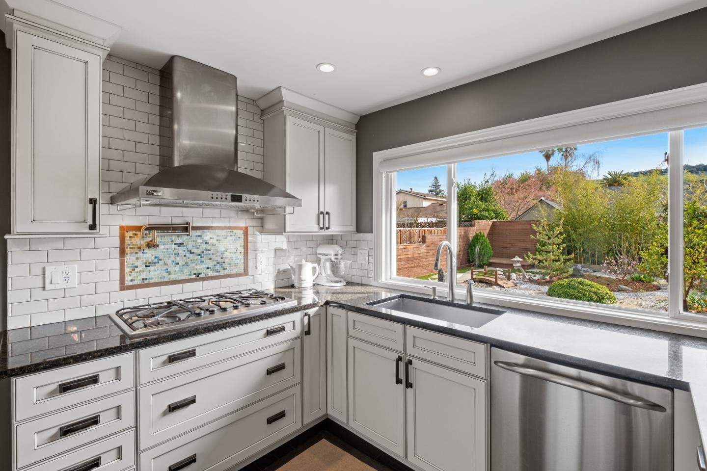 Detail Gallery Image 28 of 56 For 322 El Portal Way, San Jose,  CA 95119 - 4 Beds | 2 Baths