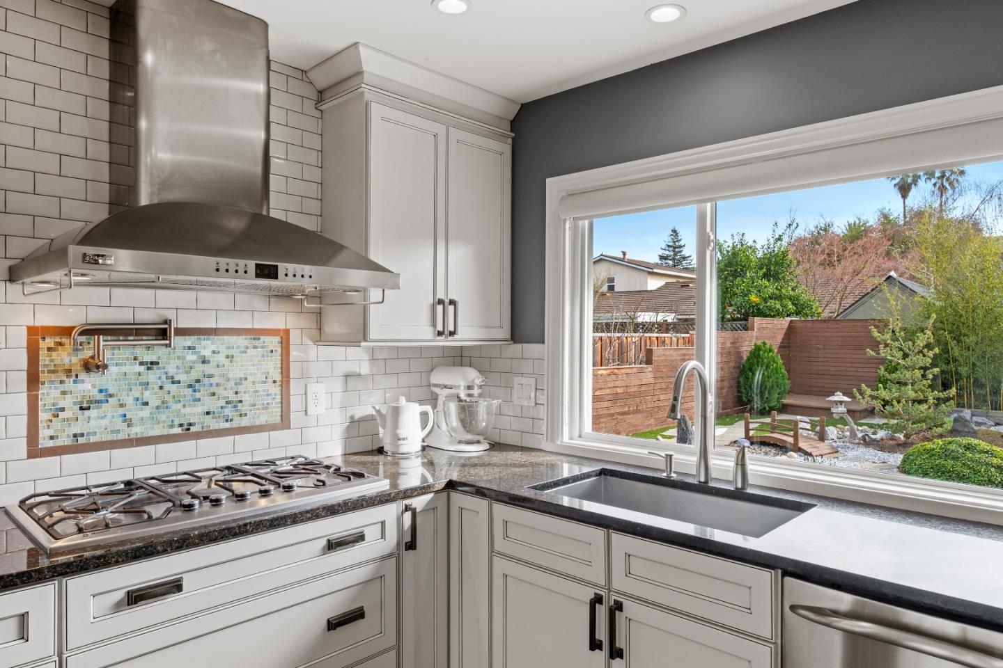 Detail Gallery Image 29 of 56 For 322 El Portal Way, San Jose,  CA 95119 - 4 Beds | 2 Baths