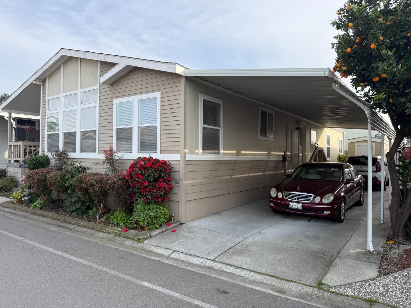 Detail Gallery Image 2 of 18 For 1225 Vienna Dr #282,  Sunnyvale,  CA 94089 - 3 Beds | 2 Baths