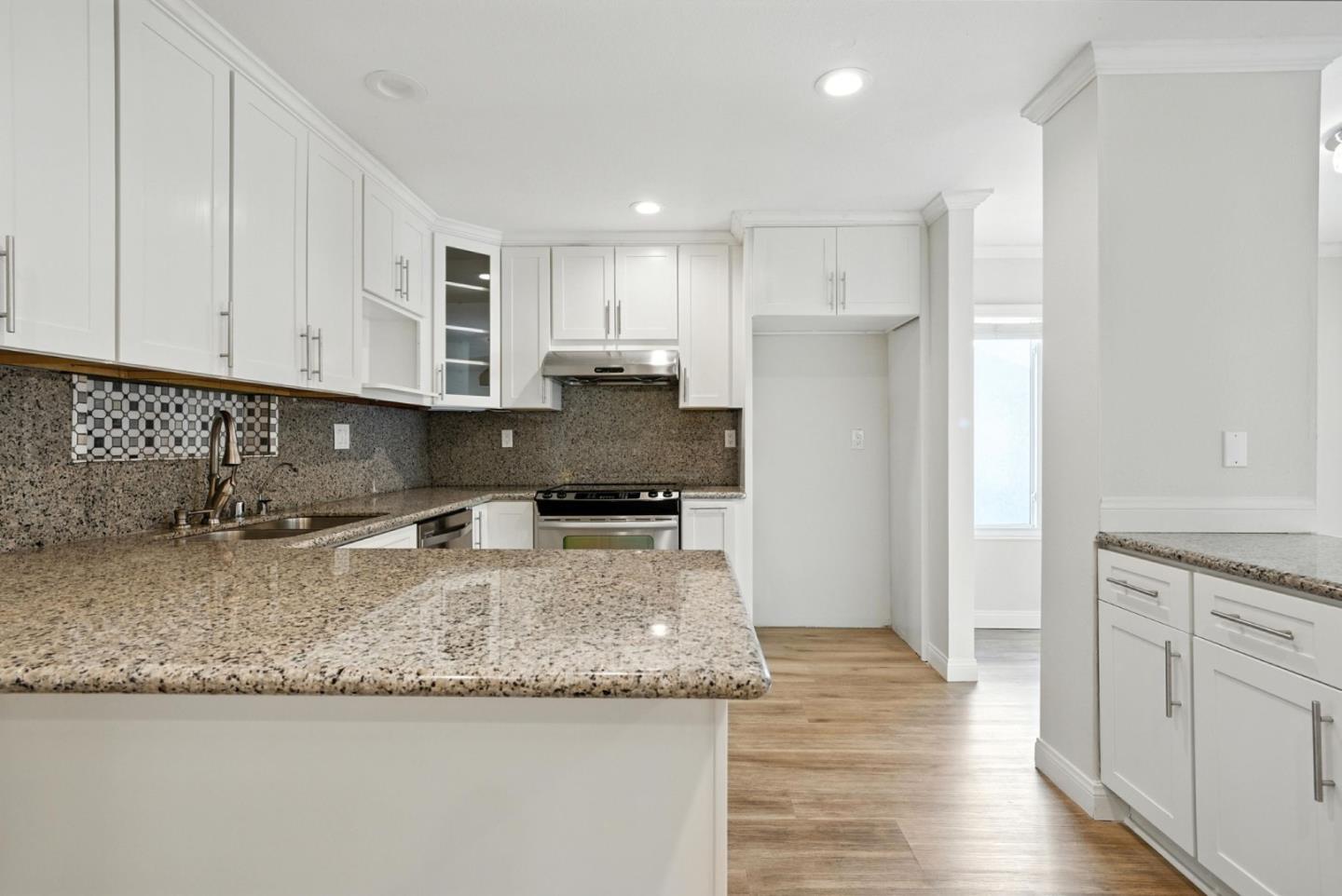 Detail Gallery Image 16 of 40 For 2114 Bennighof Ct, San Jose,  CA 95121 - 4 Beds | 3 Baths