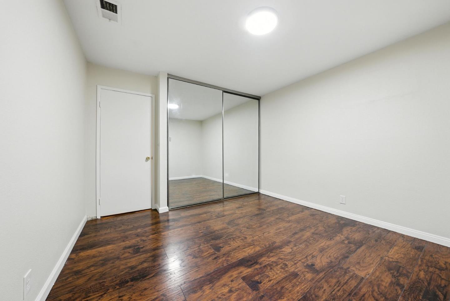 Detail Gallery Image 18 of 40 For 2114 Bennighof Ct, San Jose,  CA 95121 - 4 Beds | 3 Baths