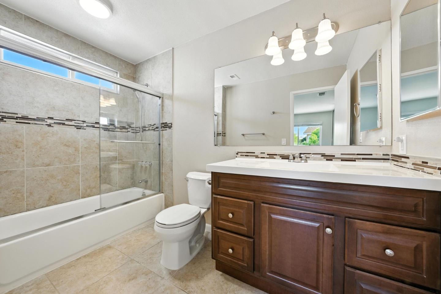 Detail Gallery Image 29 of 40 For 2114 Bennighof Ct, San Jose,  CA 95121 - 4 Beds | 3 Baths