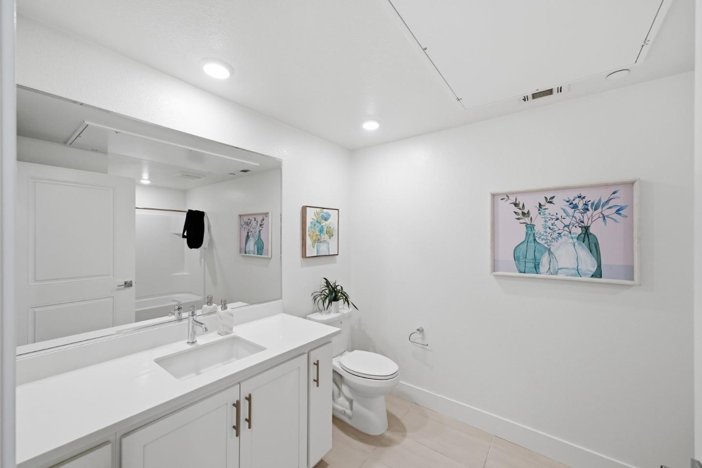 Detail Gallery Image 12 of 39 For 44908 Wisdom Rd #203,  Fremont,  CA 94538 - 2 Beds | 2 Baths