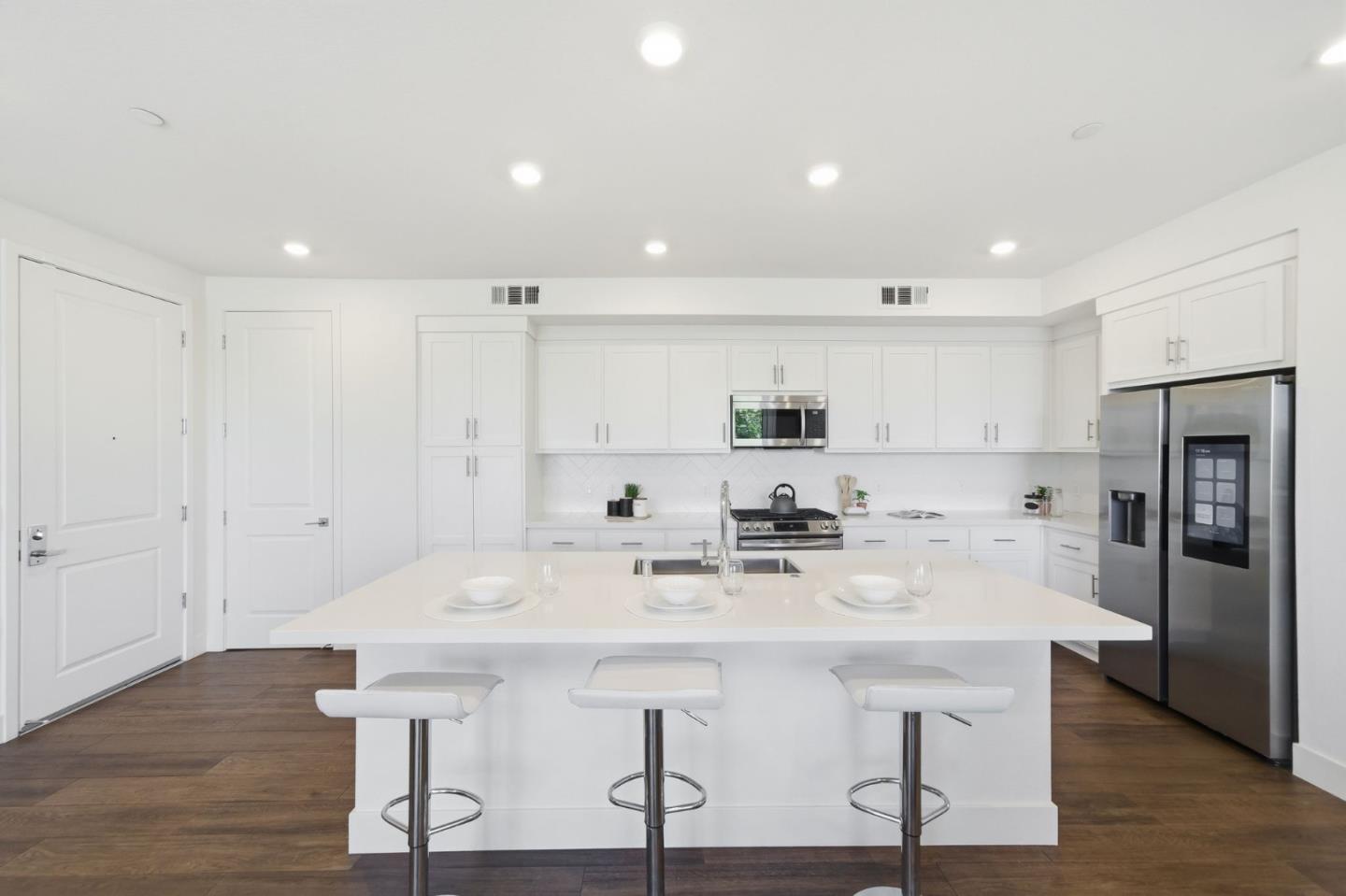 Detail Gallery Image 3 of 39 For 44908 Wisdom Rd #203,  Fremont,  CA 94538 - 2 Beds | 2 Baths