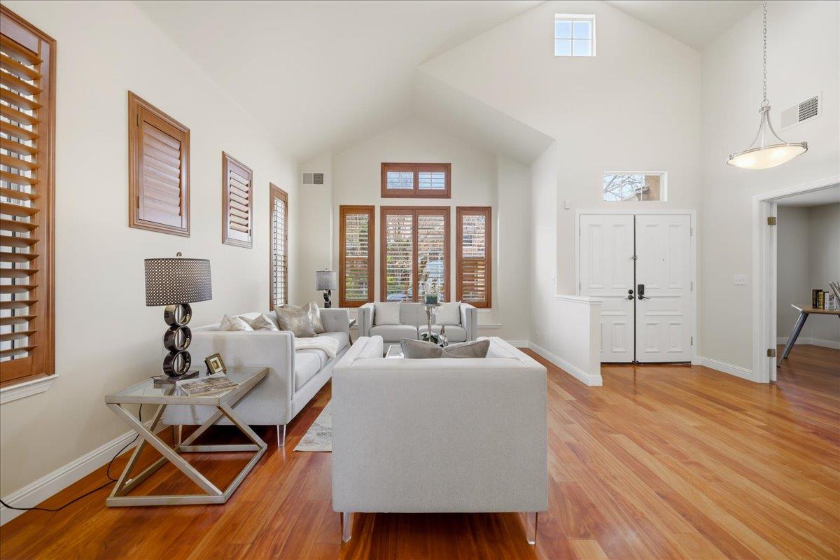 Detail Gallery Image 10 of 66 For 3037 Rosato Ct, San Jose,  CA 95135 - 4 Beds | 3 Baths