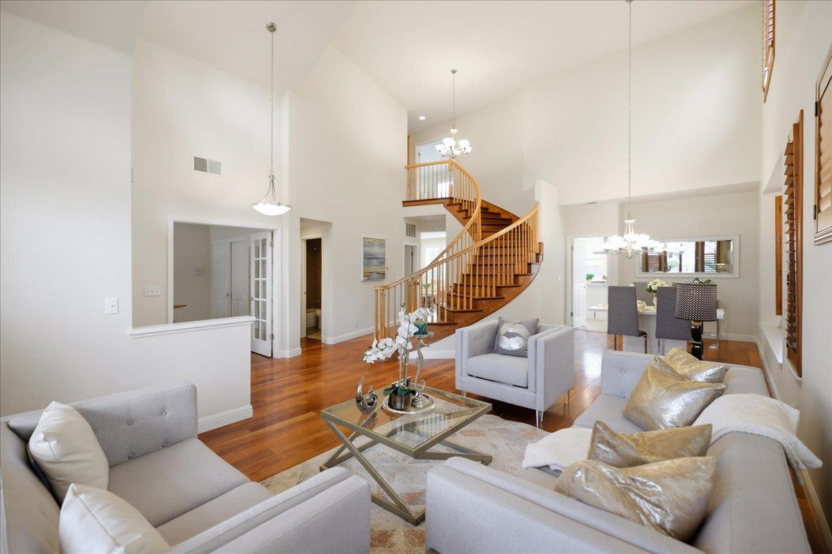 Detail Gallery Image 11 of 66 For 3037 Rosato Ct, San Jose,  CA 95135 - 4 Beds | 3 Baths