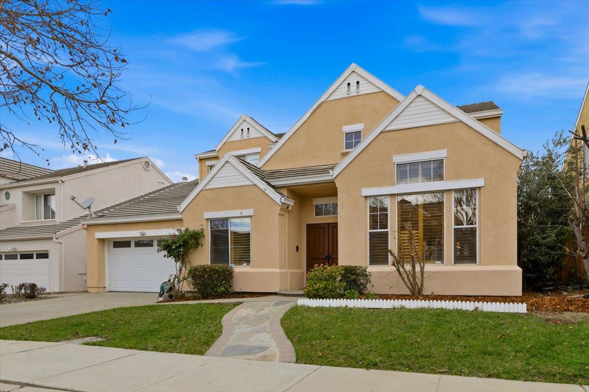 Detail Gallery Image 4 of 66 For 3037 Rosato Ct, San Jose,  CA 95135 - 4 Beds | 3 Baths