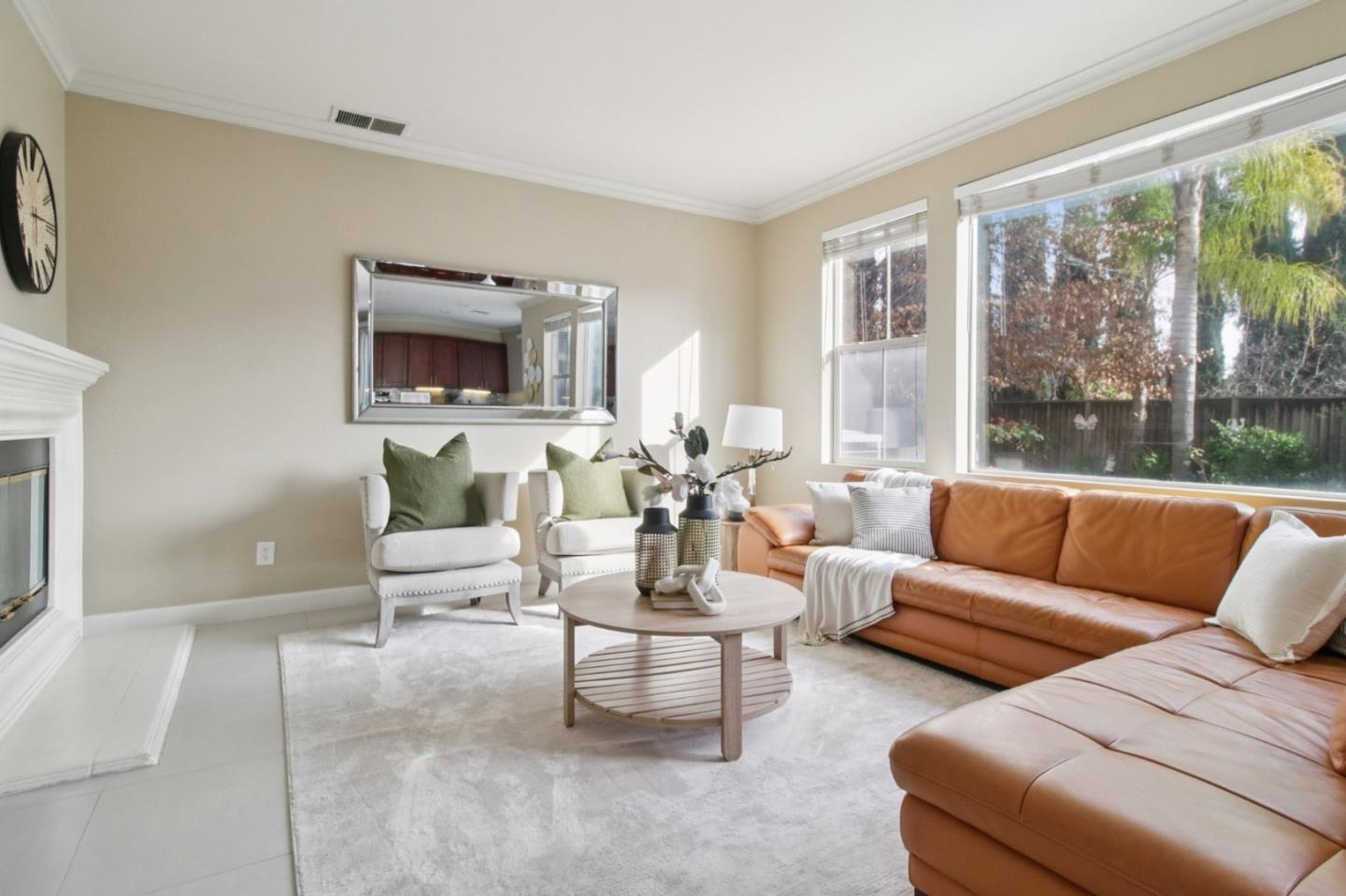 Detail Gallery Image 12 of 113 For 3324 Etoile Ct, San Jose,  CA 95135 - 5 Beds | 3 Baths