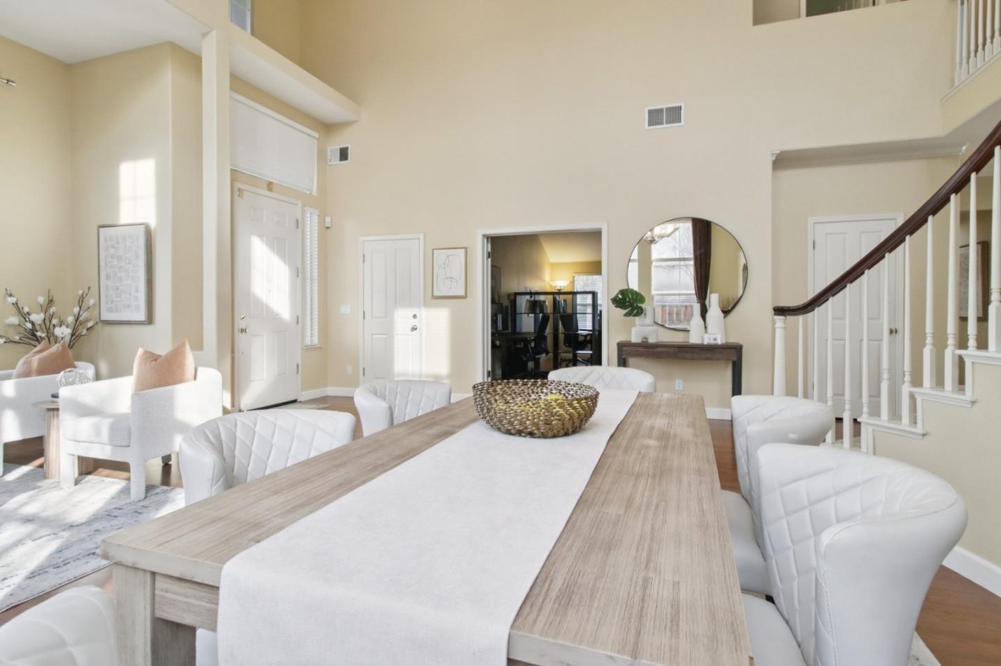 Detail Gallery Image 19 of 113 For 3324 Etoile Ct, San Jose,  CA 95135 - 5 Beds | 3 Baths