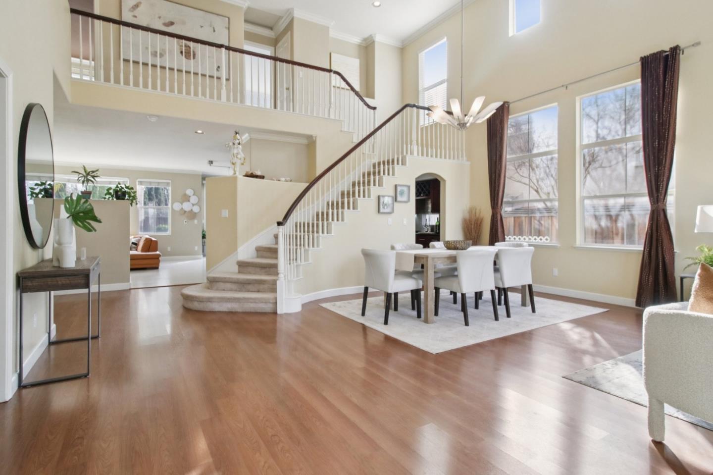 Detail Gallery Image 2 of 113 For 3324 Etoile Ct, San Jose,  CA 95135 - 5 Beds | 3 Baths