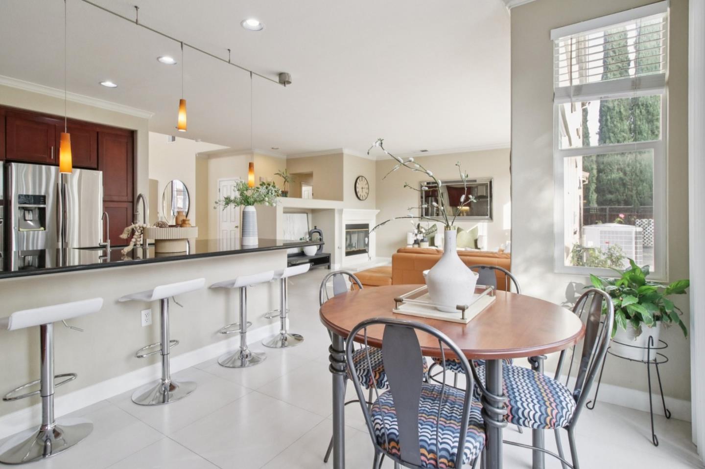 Detail Gallery Image 27 of 113 For 3324 Etoile Ct, San Jose,  CA 95135 - 5 Beds | 3 Baths